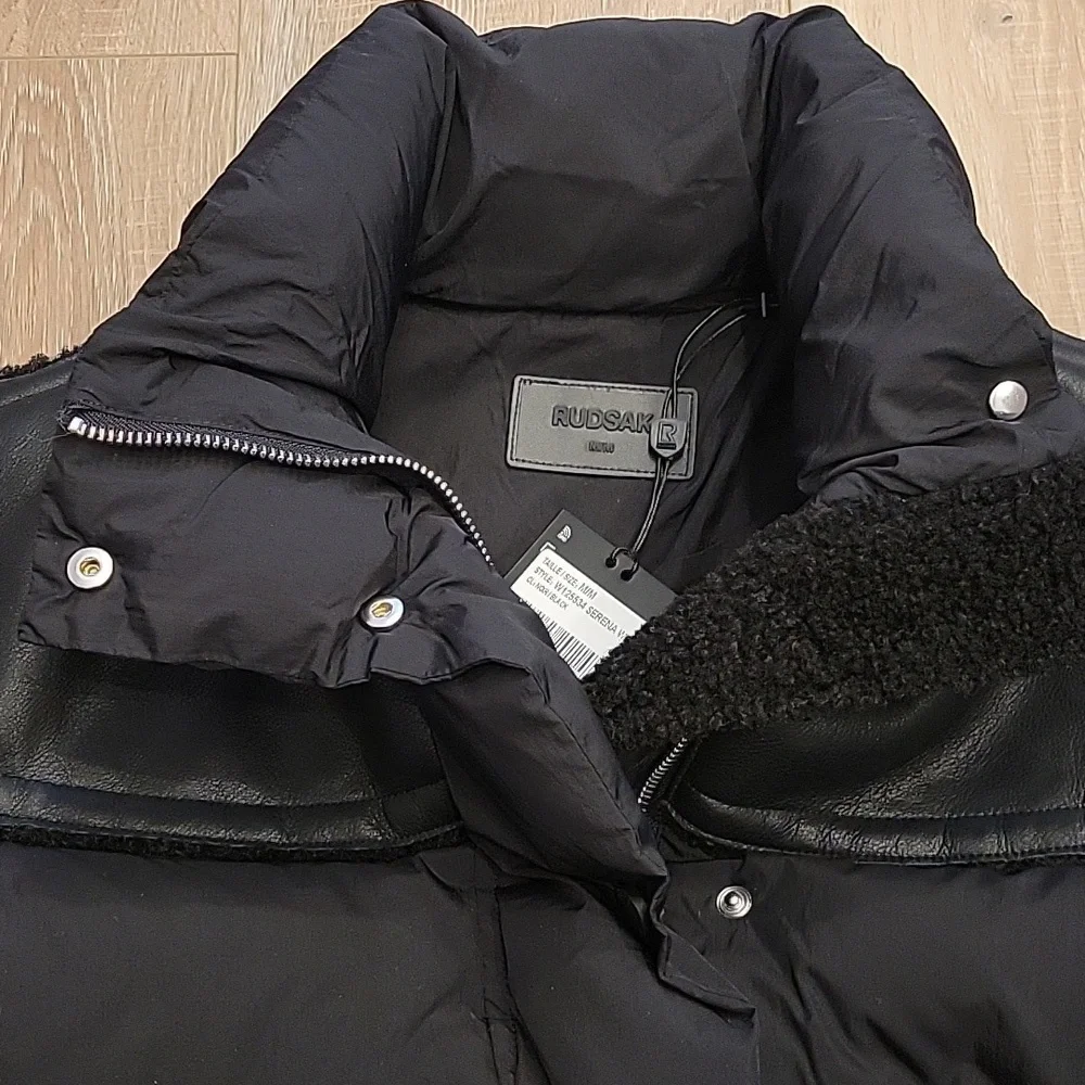 NWT Rudsak Black Serena Puffer Jacket Size M - Picture 3 of 11